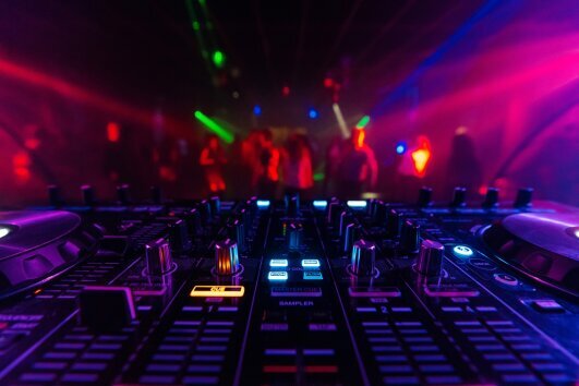 dj_mixer_controller_board_professional_mixing_electronic_music_nightclub dj_mixer_controller_board_professional_mixing_electronic_music_nightclub